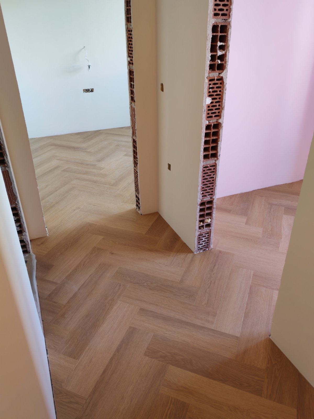 Монтаж на паркет